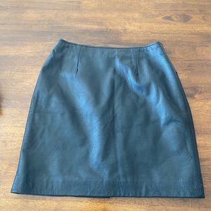 BLACK LEATHER MINI SKIRT